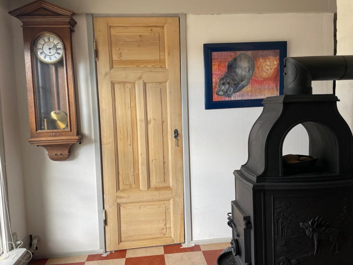Vaerelser I Historisk Hus Med Sjael Og Atmosfaere Helsinge Eksteriør billede